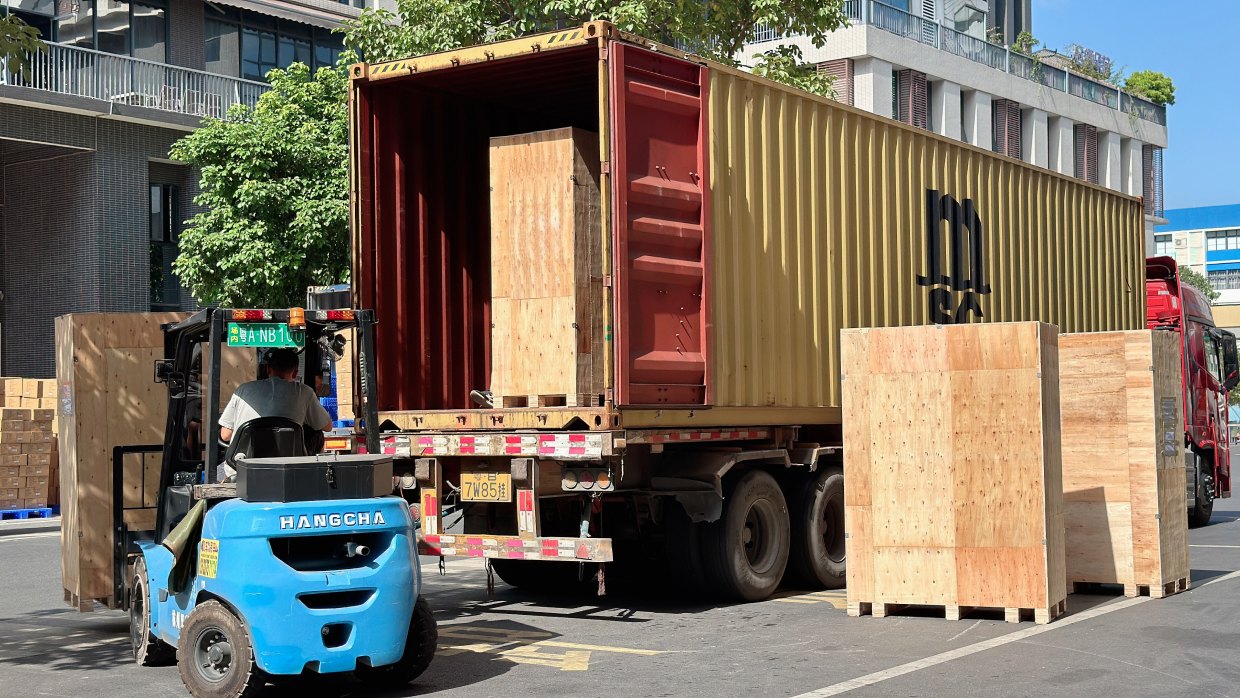 Global shipping of vending machine containers